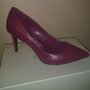 Calvin klein womans shoes size 10 magenta pink